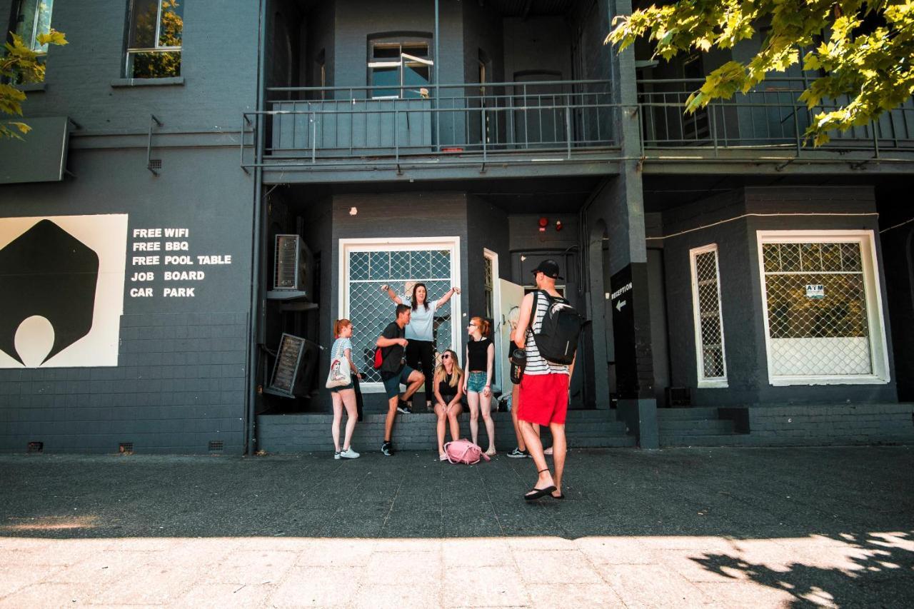 The Hive Hostel - Traveler Friendly, Passport Only, Perth